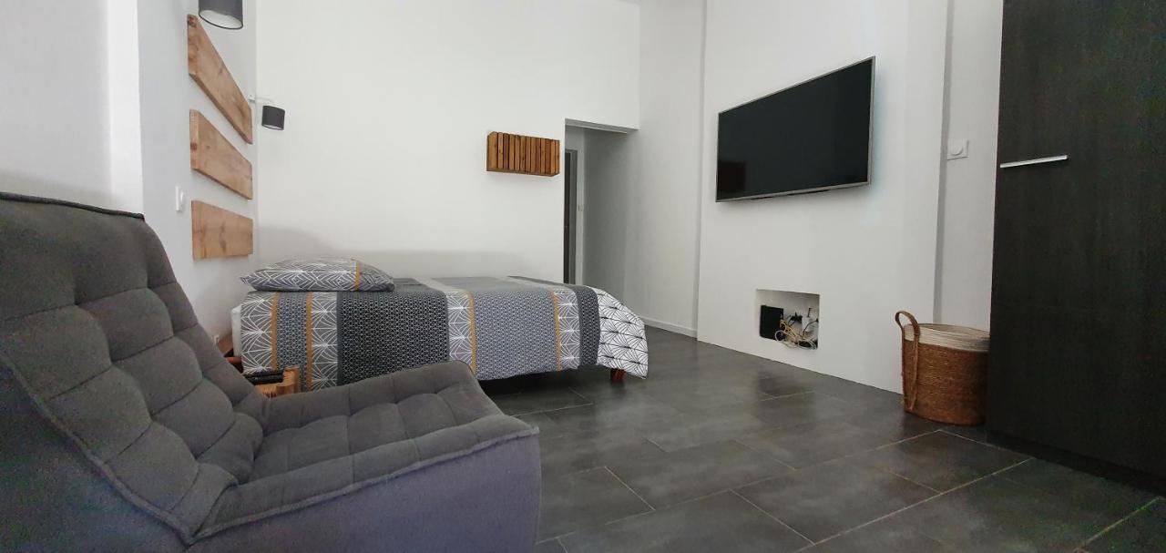 Crea Run Apartment Saint Pierre Bagian luar foto